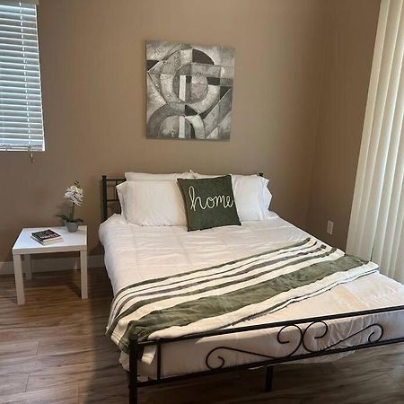 2Br Condo 15 Mins To Downtown Phoenix With Pool & Spa Bagian luar foto