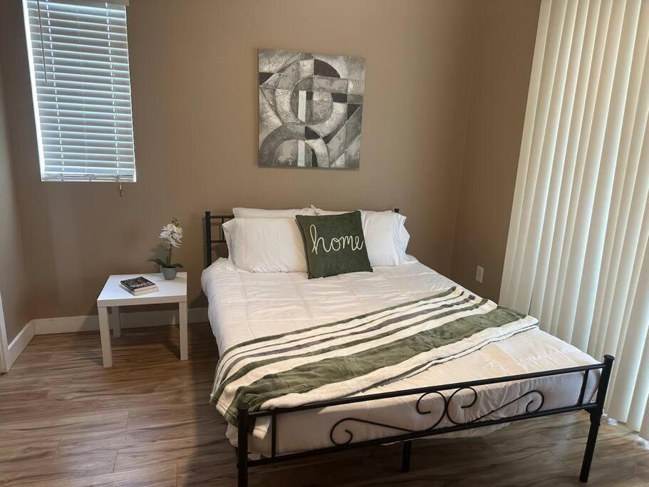 2Br Condo 15 Mins To Downtown Phoenix With Pool & Spa Bagian luar foto